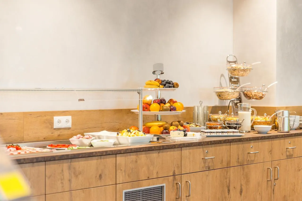 Ammi Hotel Garni Inning am Ammersee 3*,  Germany